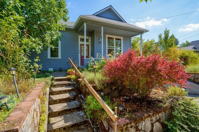 Photo - Charming Solar Home in Portland Woodlawn Neighborhood