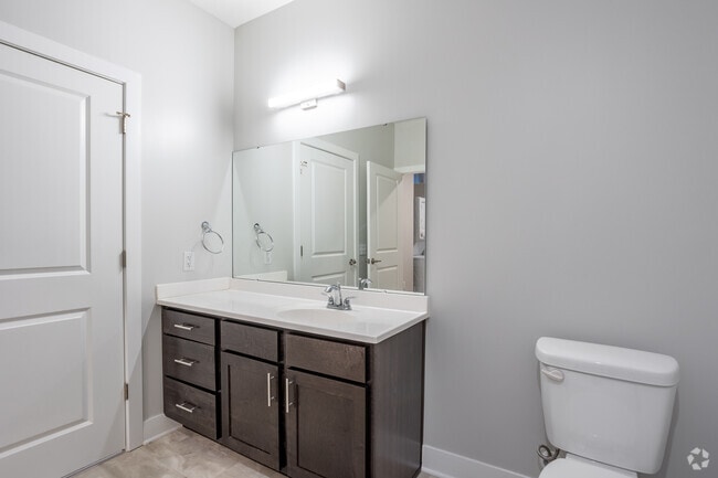1BR, 1BA - In a Mist - Bathroom