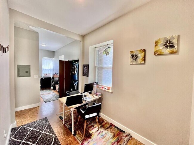 Photo - 851 Goodfellow Blvd Unidad B