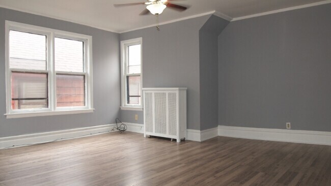 Photo - 9812 S Avenue H Unit Floor 2