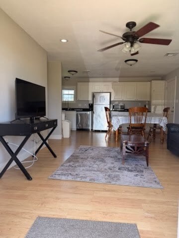 Photo - 2436 Salmon St