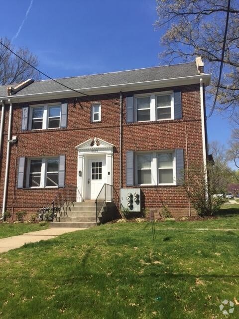Building Photo - 6616 14th St NW Unit #2 Rental
