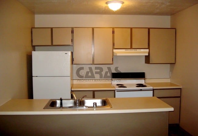 Birchwood Meadows Apartments - Birchwood Meadows Apartments