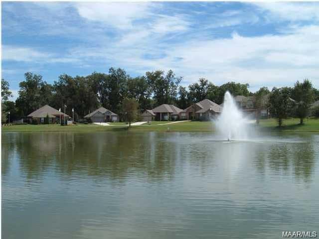 Photo - 568 Glenmede Ln