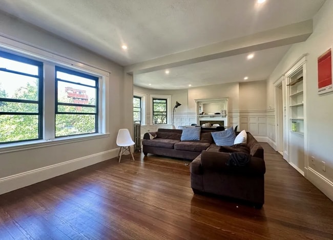 Photo - 1402 Beacon St Rental