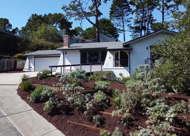 Building Photo - Available for rent