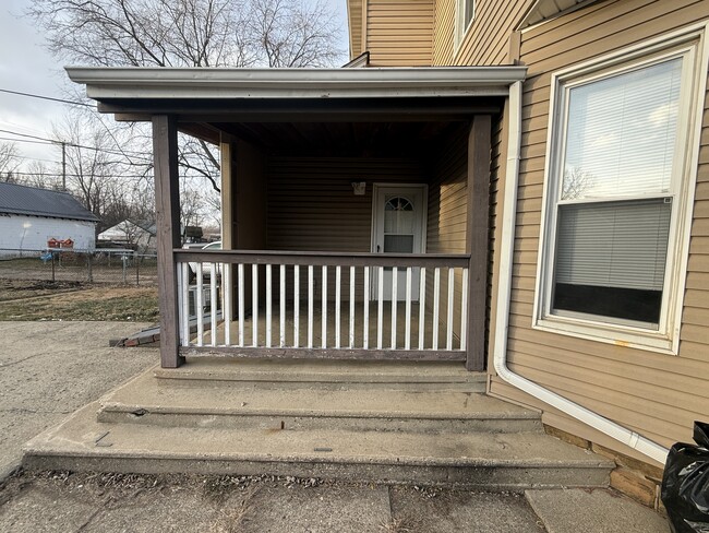 Photo - 429 Maple Ave