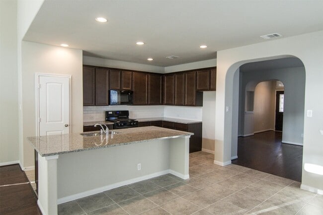 Photo - 618 Cypress Creek Ln