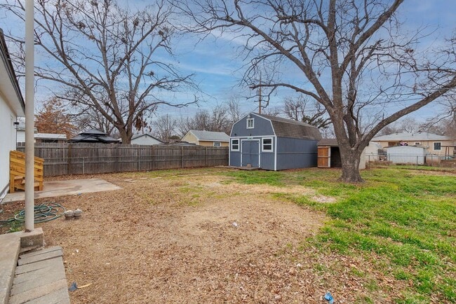 Photo - 1809 NW Lincoln Ave