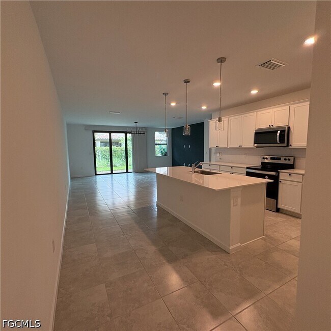 1545 Lake Jessup Cir