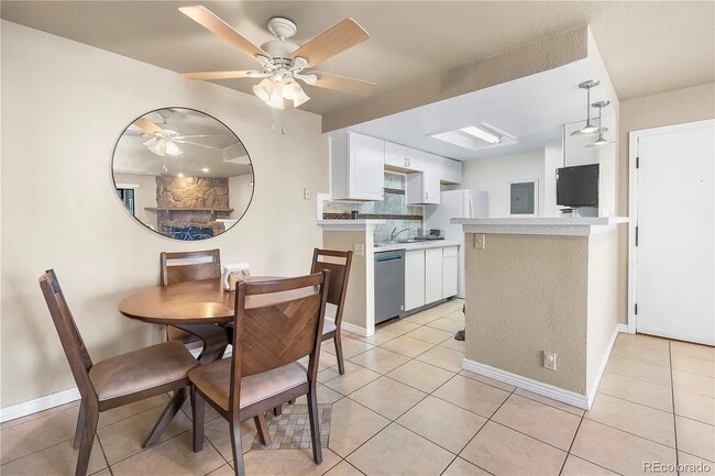 Photo - 921 S Walden St Unit 105