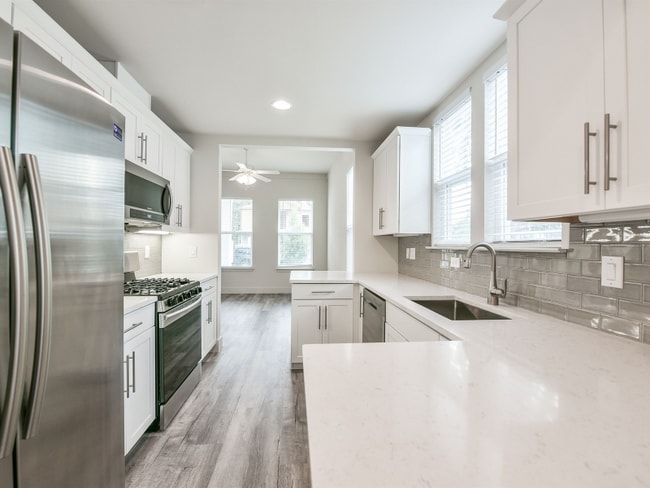 Photo - 2410 Amherst Ave