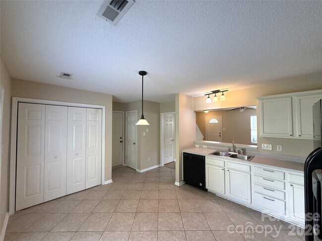 Photo - 3402 Southern Ginger Dr