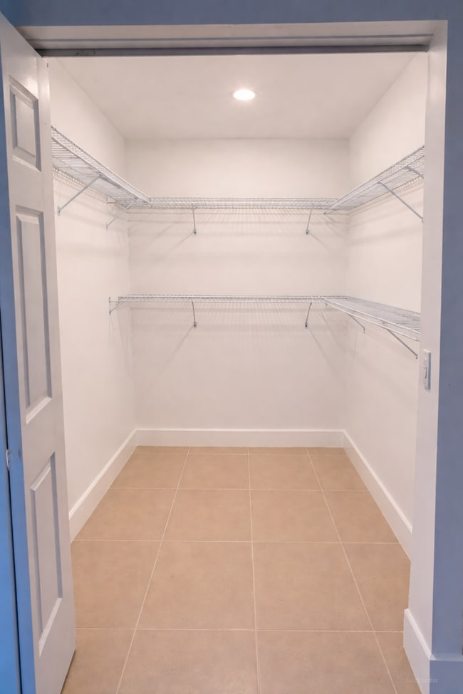 Photo - 826 NW 9th St Unit Hallandale beach studio