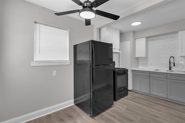 Photo - 3613 Crane St Unit 4