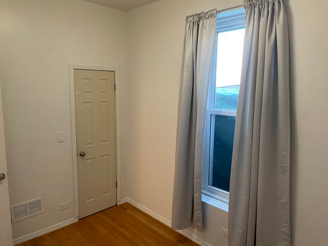 Bedroom 2 - 1452 N Talman Ave Unit 3
