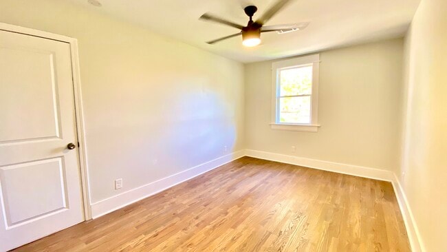 Photo - 658 Cascade Ave SW Unit 656