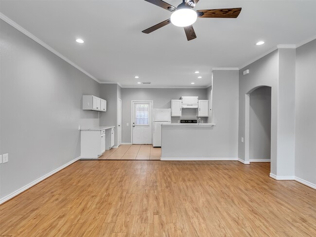 Photo - 104 Longstreet Rd