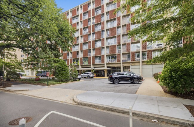 Building Photo - 800 4th St SW Unit S503