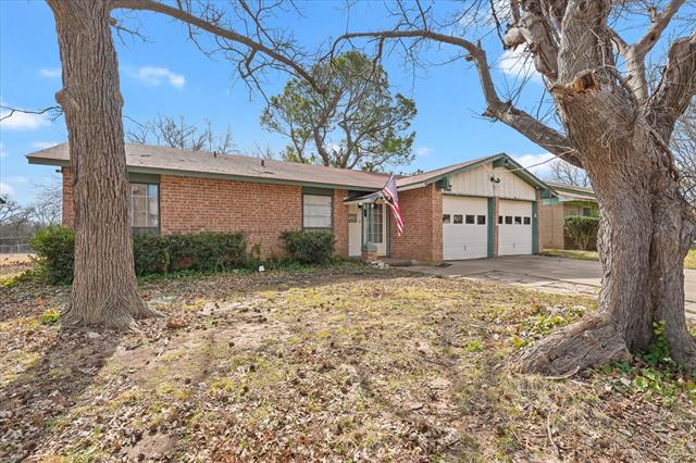 Photo - 1006 E Martin Ln