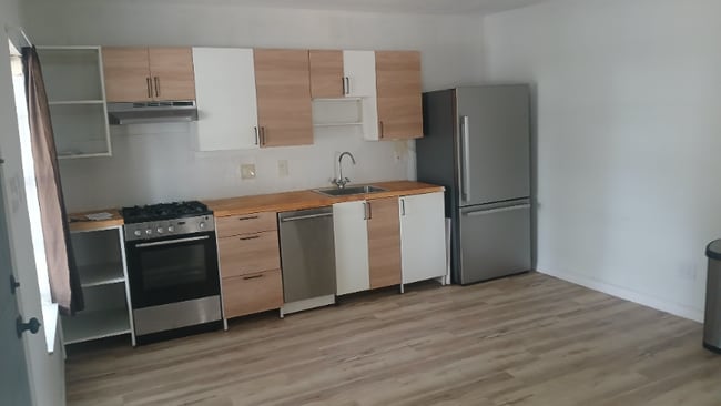 Photo - 205 N 21st St