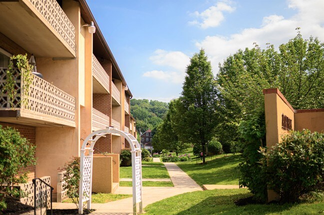 Photo - Ash Park Apartments