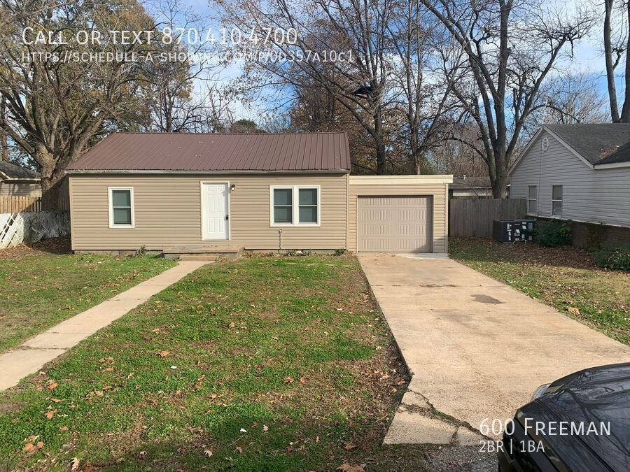 2-bedroom, 1 bath house includes washer/dr... - 2-bedroom, 1 bath house includes washer/dr...