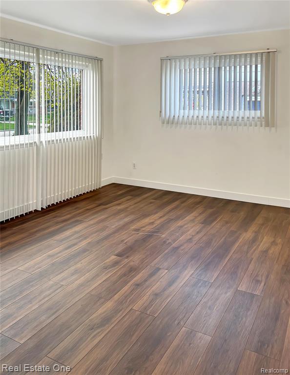 Photo - 8241 Clippert St