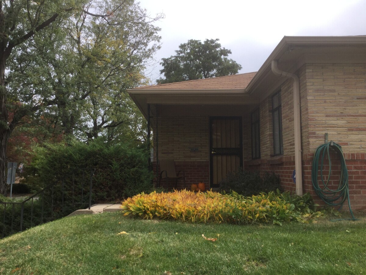 Photo - 3734 E. 6th Ave