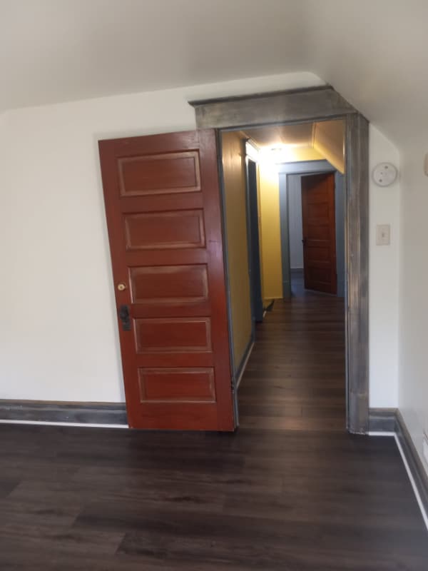 Photo - 539 W Canedy St