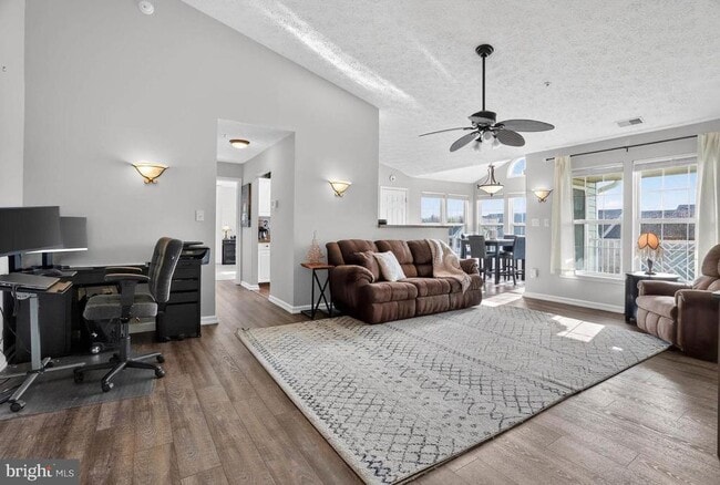 Photo - 2443 Blue Spring Ct Unit 302