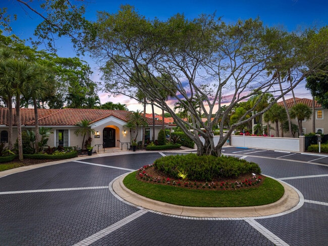 Photo - Mizner Court