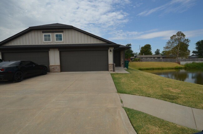 Photo - 11209 Howard Dr Unit 11211 Howard Dr