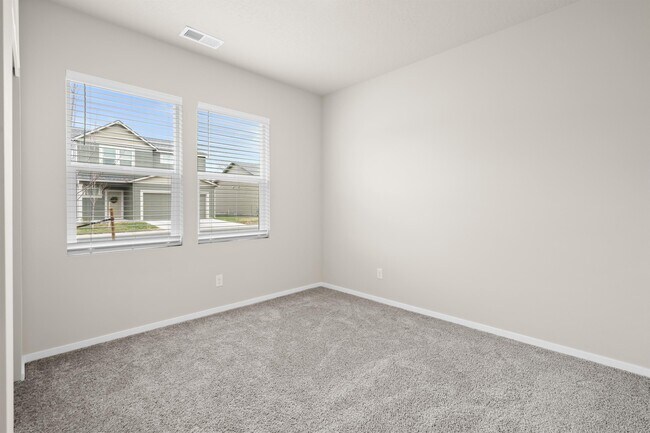 Photo - 5909 W Jamestown Ln