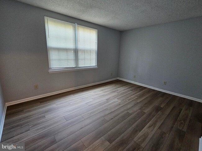 Photo - 12109 Greenway Ct Unit 101