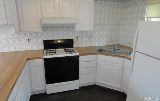 Photo - 1480 Junction St