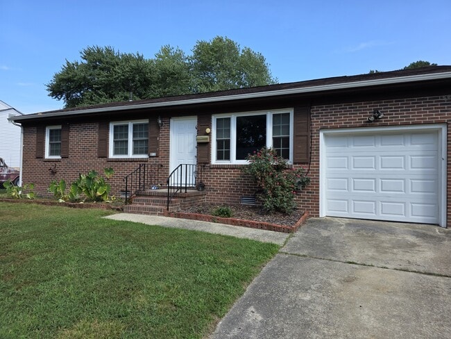 Building Photo - 312 Nancy Dr Rental