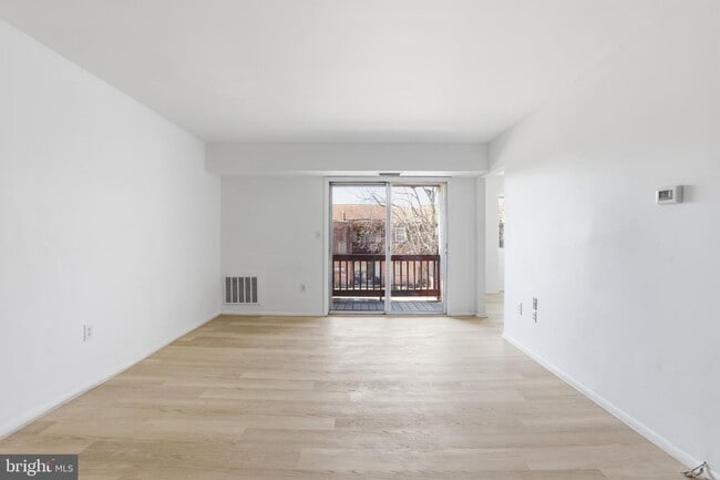 Photo - 1242 Liberte Ct Unit Burlington Condo