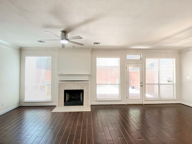 Photo - 54 Alderon Woods Pl