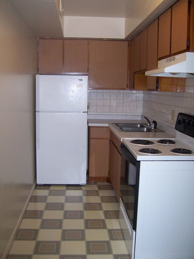 Photo - 404 S Prairie St