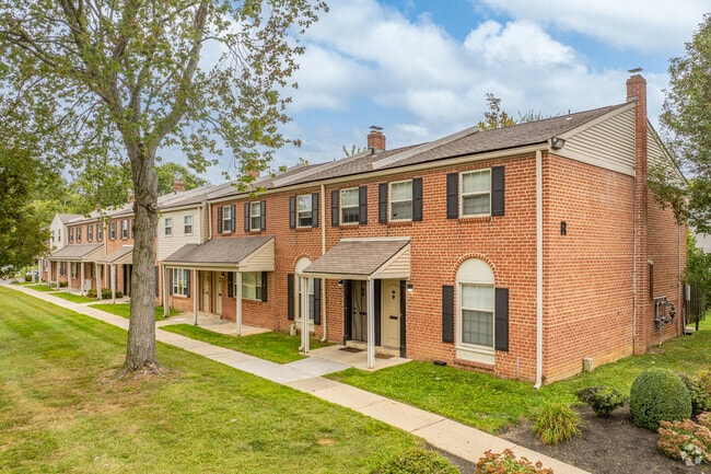 Stratford Apartments