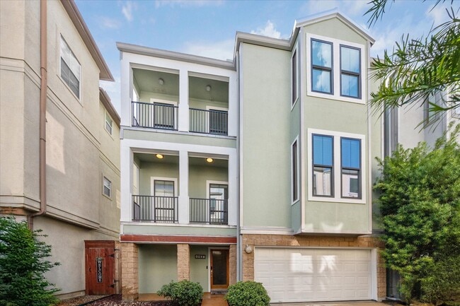 Photo - 1407 Dart St
