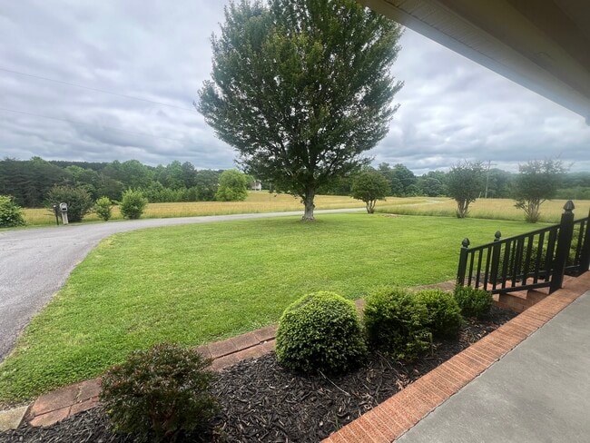 Photo - 131 Tokie Ln