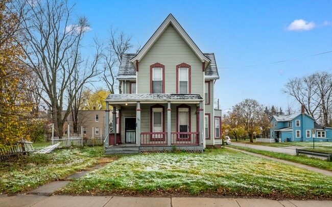 Photo - 7202 Harvard Ave