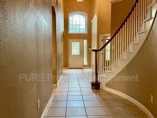 Photo - 7015 Tanaqua Ln