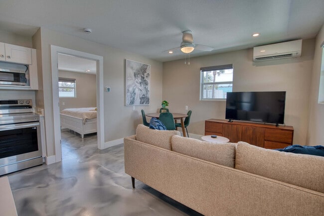 Photo - 126 Mango St Unidad FL1-ID1226357P