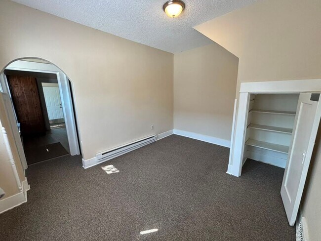7519 Greenwood Ave N Unit 2