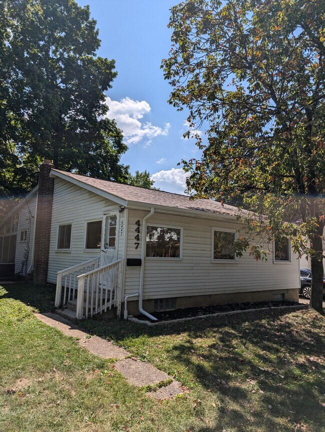 Photo - 4447 Floyd Dr