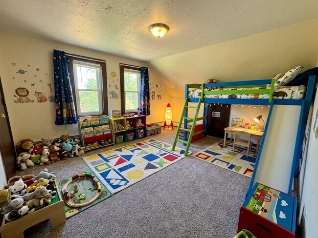 Photo - 3630 Colebrook Rd Unit Apt 2