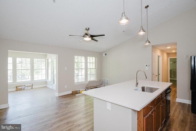 Photo - 3100 Cardinal Way Unit 3100-J